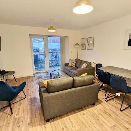 Spacious 2 Bed Ground Floor Apartment, Free Parking, Close To Historic Dockyard & Gunwharf Quays Portsmouth Exterior foto
